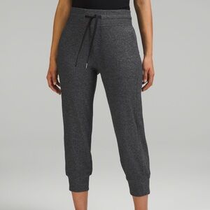 Lululemon ready to rule high rise joggers blue spacedye V neckline dye color 8